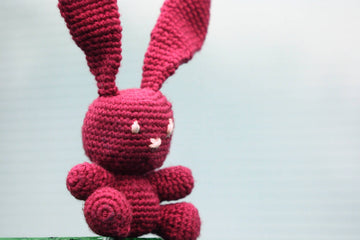 How to Crochet Animal Paws and Claws with Precision