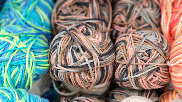 Crochet Terms: US vs UK — The Complete Beginner's Guide to Understanding Pattern Confusion